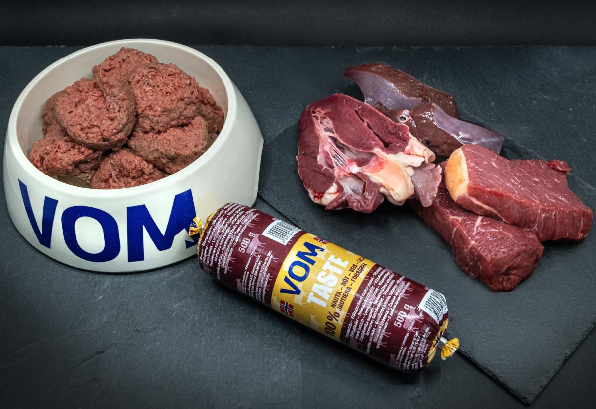 Toortoit koertele - VOM Taste veiseliha vorst, 500g täistoit